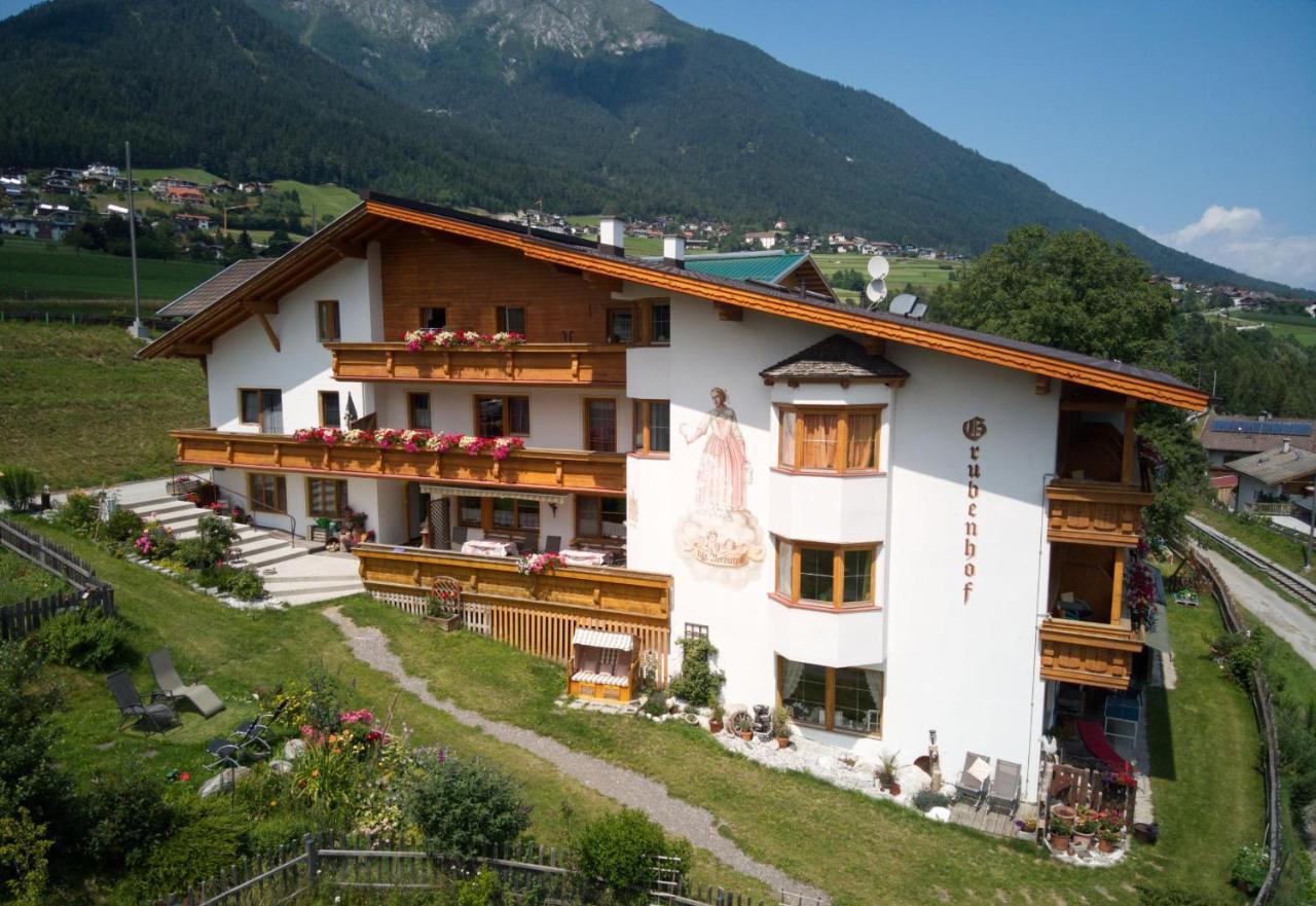 Pension Grubenhof Fulpmes Buitenkant foto
